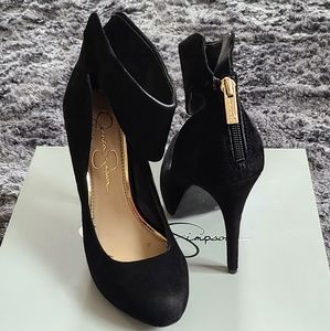 Jessica Simpson Black Suede pumps